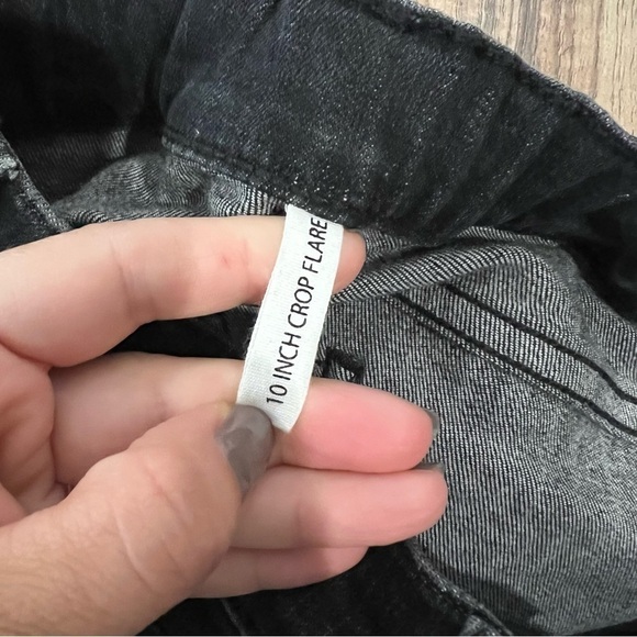 Rag & Bone 10 inch Crop Flare Black Embroidered Jeans - Picture 12 of 12